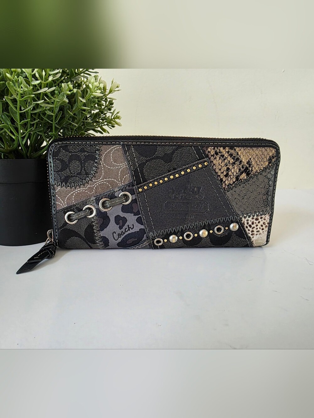 Coach Y2K Zoe Patchwork Zip Around Wallet Black Leather Signature Canvas